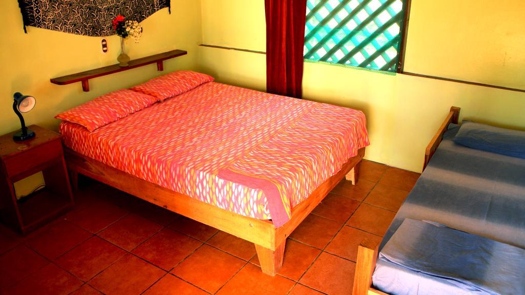 Hakuna Matata Hostel Cahuita Quarto foto