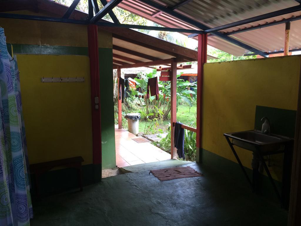 Hakuna Matata Hostel Cahuita Exterior foto